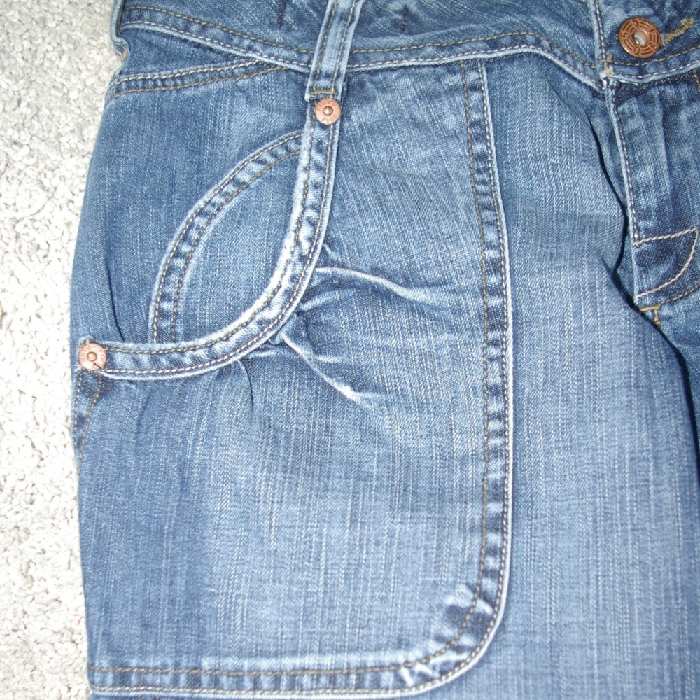 Jeans Ruffle Capri - Picture 2 of 6